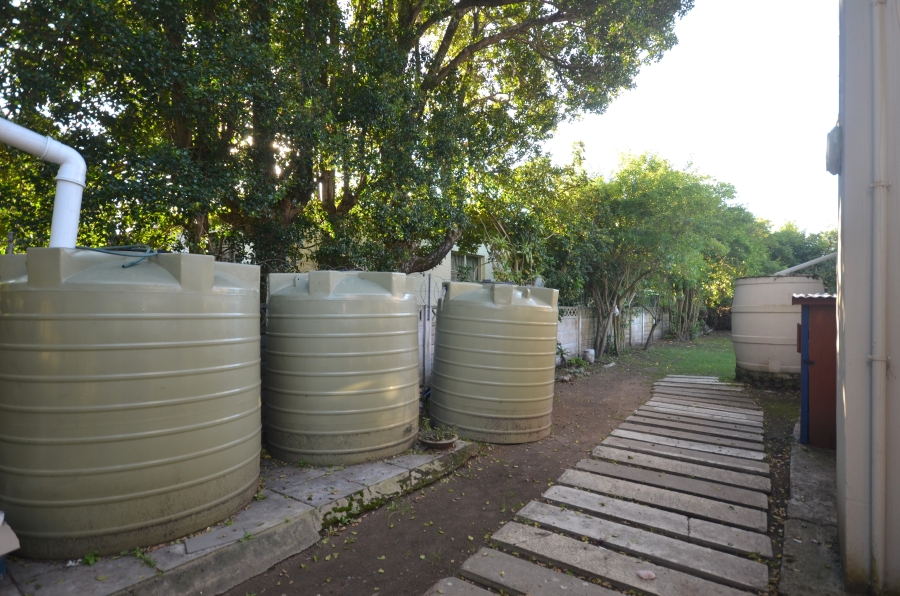 To Let 4 Bedroom Property for Rent in Berea Eastern Cape